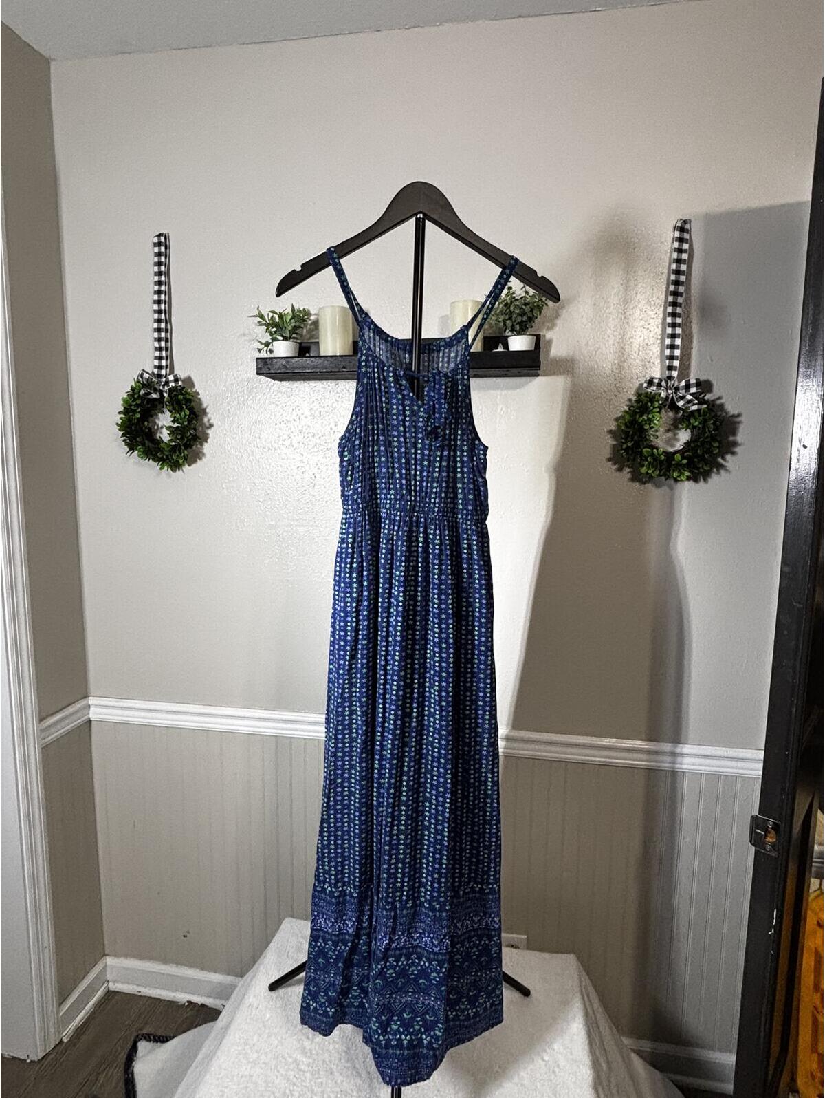 Blue Floral Pattern Maxi Dress With Adjustable Straps
